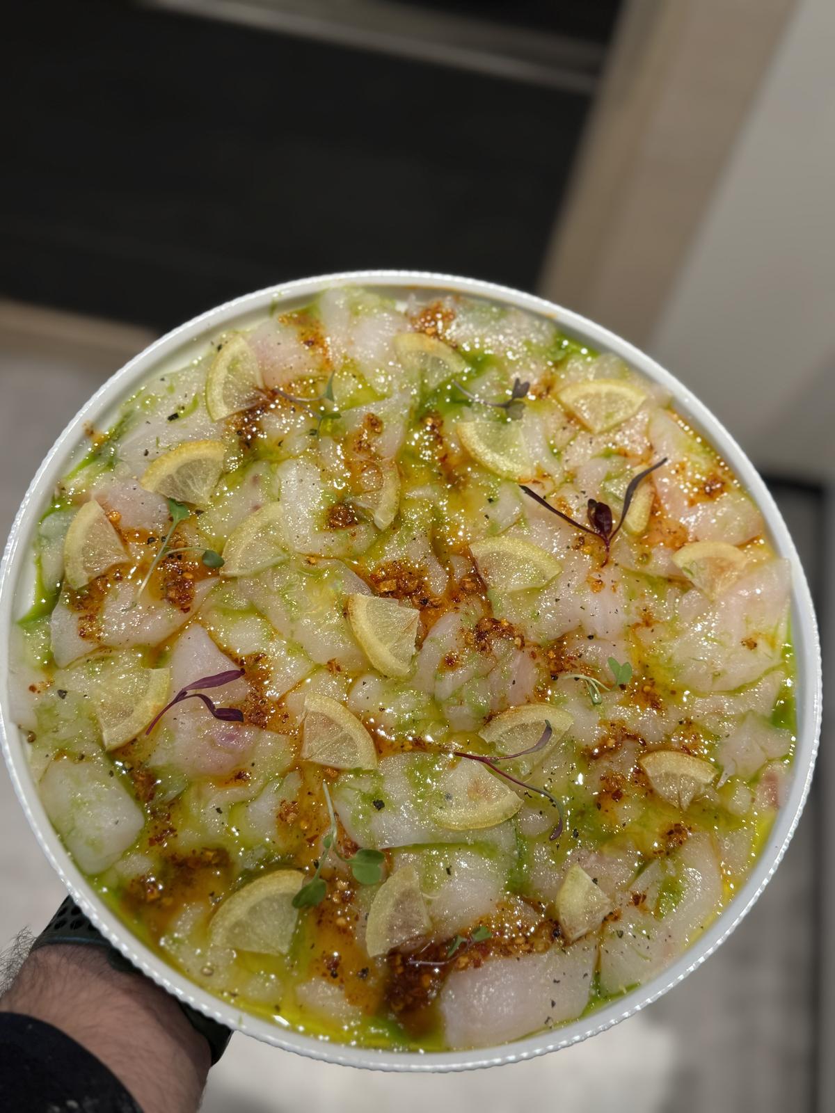 Shrimp ceviche with lemon and chilli